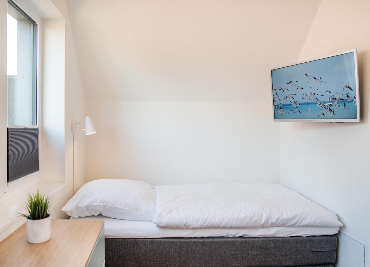 Ferienwohnung Beach Baby 2 Бюзум Экстерьер фото
